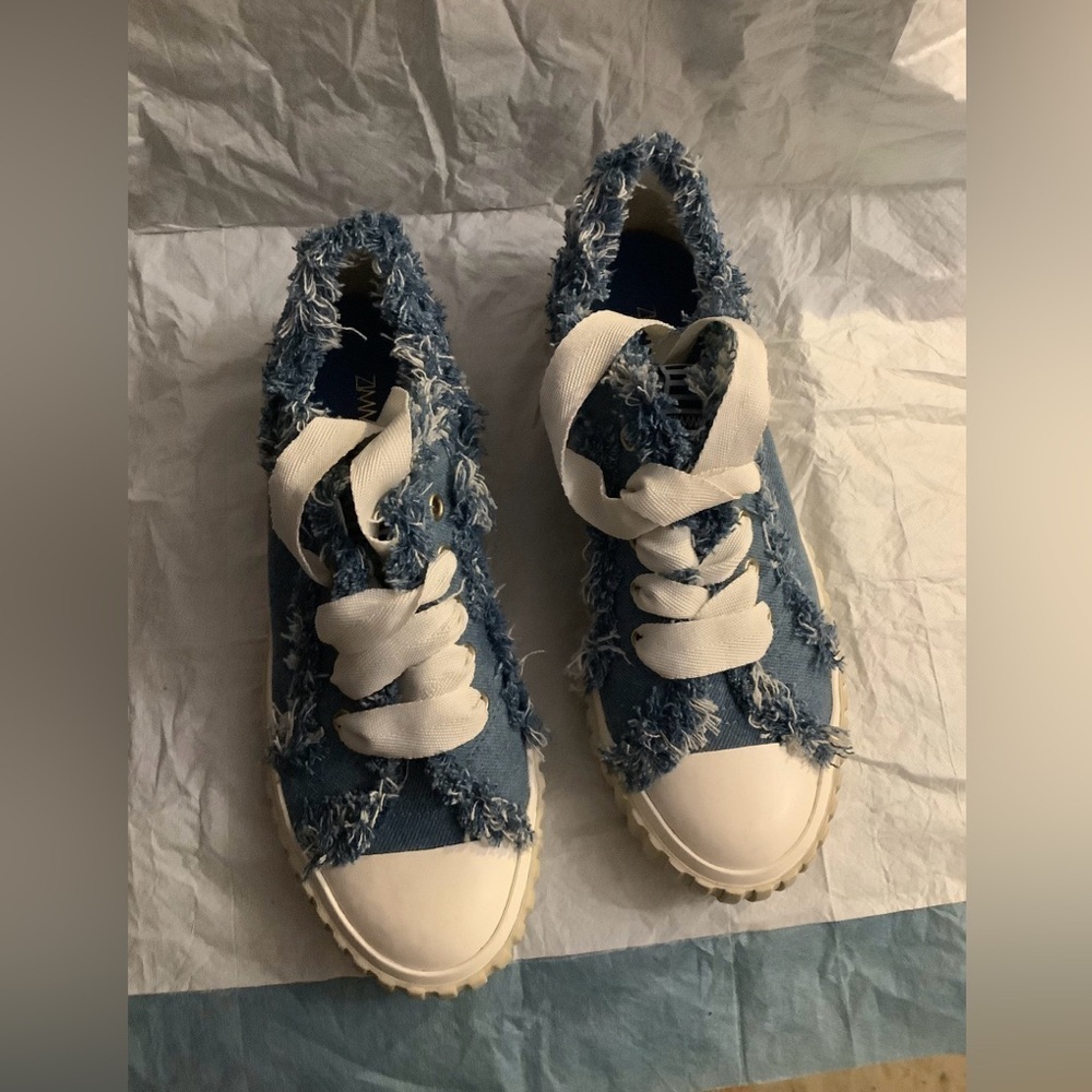 ZIMMERMANN Frayed Light Denim Lo-Top Trainers Sneakers Women’s EU 39 US 9 NWOB - Picture 2 of 15
